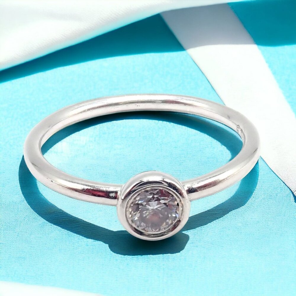 Tiffany & Co Platinum 0.12ct Diamond Engagement Stacking Ring size 6.5 - Picture 2 of 8